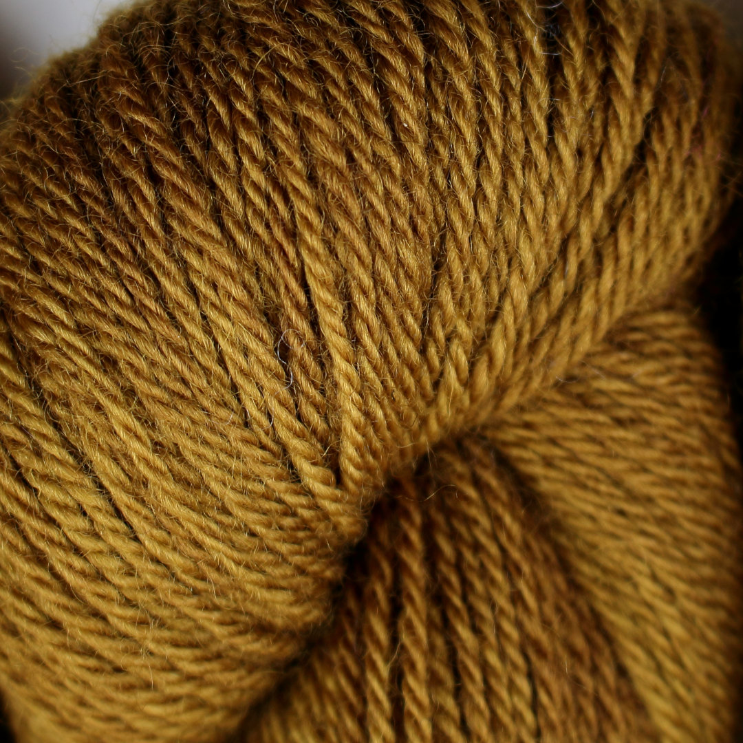 Khaki brown/green skeins of Nene DK